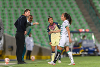 Paulina Peña #44, Media, Santos
