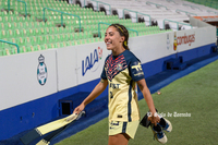 Nicolette Hernández #20, Media, America
