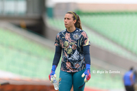 Karen Maprigat #13, Media, Santos
Aidé Pérez #18, Media, Santos