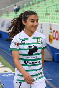 Marianne Martínez #17, Media, Santos