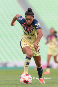 Karyme Martínez #16, Defensa, Santos