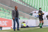 Olga Trasviña #22, Media, Santos