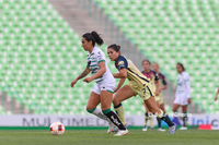 Olga Trasviña #22, Media, Santos