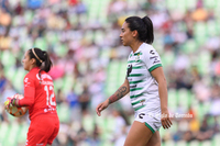 Lourdes De León #4, Defensa, Santos