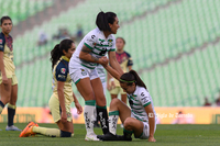 Katia Estrada #14, Defensa, Santos