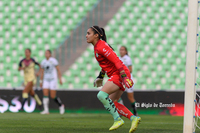 Paola Calderón #12, Portera, Santos
Kiana Palacios #7, Delantera, America