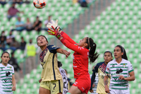 Paola Calderón #12, Portera, Santos
Kiana Palacios #7, Delantera, America
