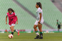 Lizbeth Pérez #20, Defensa, Santos