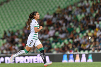 Marianne Martínez #17, Media, Santos