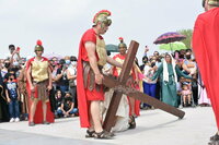 Se desborda la fe durante el Viacrucis en Monclova