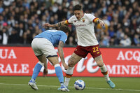 Foto Alessandro Garofalo/LaPresse 
18 aprile  2022 Napoli, Italia 
sport calcio 
Napoli vs Roma  - Campionato di calcio Serie A TIM 2021/2022 - stadio Diego Armando Maradona 
Nella foto: Lorenzo Insigne (SSC Napoli);  esulta dopo il gol 1-0 