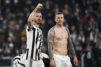 Foto Marco Alpozzi/LaPresse 
20 Aprile 2022 Torino, Italia 
sport calcio 
Juventus Vs Fiorentina - Semifinale  -Coppa Italia Frecciarossa 2021/2022 - Allianz Stadium
Nella foto:    Mattia Perin (Juventus F.C.); 
Photo Marco Alpozzi/LaPresse 
April 20, 2022 Turin, Italy 
sport soccer 
Juventus Vs Fiorentina  - semi-final- Coppa Italia Frecciarossa 2021/2022 - Allianz Stadium
In the pic:  Mattia Perin (Juventus F.C.);
