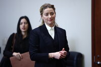Fairfax (United States), 21/04/2022.- US actress Amber Heard arrives at the start of the day during the 50 million US dollar Depp vs Heard defamation trial at the Fairfax County Circuit Court in Fairfax, Virginia, USA, 21 April 2022. US actor Johnny Depp's 50 million US dollar defamation lawsuit against his ex-wife Amber Heard that started on 10 April is expected to last five or six weeks. (Estados Unidos) EFE/EPA/JIM LO SCALZO / POOL