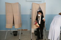 Francia vota en segunda vuelta de elecciones presidenciales