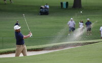 Tulsa (United States), 19/05/2022.- Tony Finau of the US hits out of a bunker on the tenth hole during the first round of the 2022 PGA Championship golf tournament at the Southern Hills Country Club in Tulsa, Oklahoma, USA, 19 May 2022. The PGA Championship runs from 19 May through 22 May. (Estados Unidos) EFE/EPA/ERIK S. LESSER