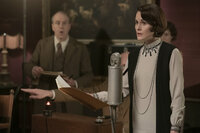4178_D023_01947_RC
Kevin Doyle stars as Mr. Molesley and Michelle Dockery as Lady Mary in DOWNTON ABBEY: A New Era, a Focus Features release.  
Credit: Ben Blackall / © 2022 Focus Features, LLC