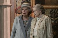 4178_D050_01042_RC3
Elizabeth McGovern stars as Cora Grantham and Laura Carmichael as Lady Edith Hexham in DOWNTON ABBEY: A New Era, a Focus Features release.  
Credit: Ben Blackall / © 2022 Focus Features LLC