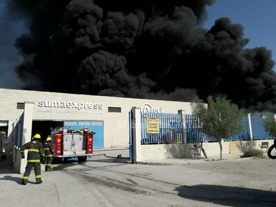 Alarma por incendio en empresa recicladora de Torreón