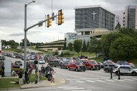 Mueren al menos cinco personas por tiroteo en hospital de Tulsa