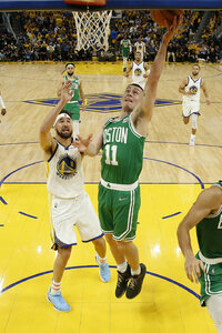 Celtics vence a Warriors