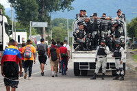 Confirma Gobierno de México que caravana de migrantes se dirige a Coahuila