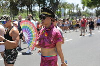 Más de 170,000 personas participan en célebre desfile LGBT+ de Tel Aviv