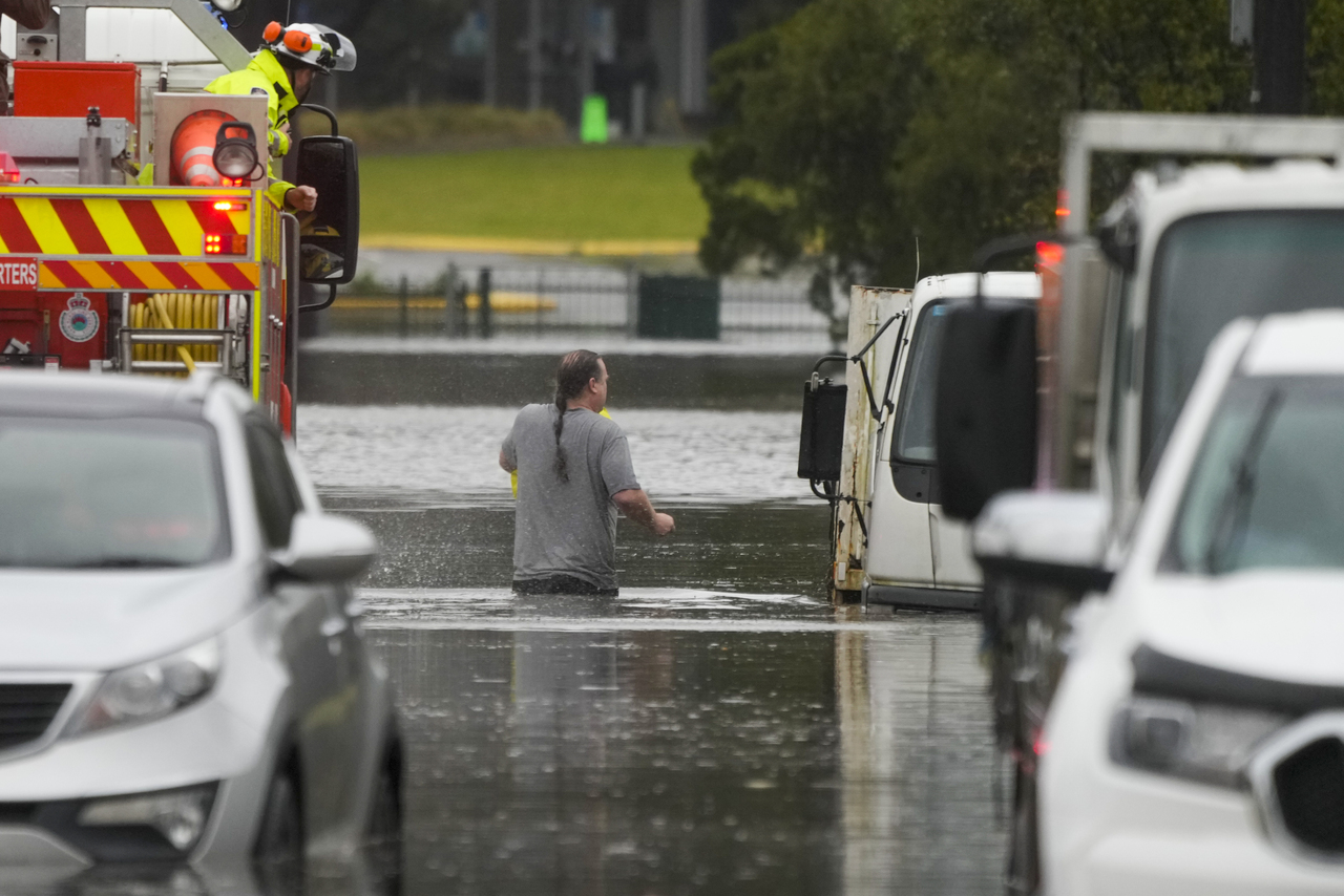 Inundaciones amenazan a más de 45 mil personas en Sidney, Australia