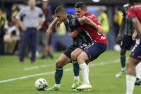 Los Ángeles Galaxy vence a Chivas en duelo amistoso