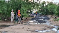 Fuertes lluvias interrumpen labores de limpieza en pozo 2 de mina de Sabinas
