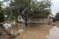 Relatan familias de ejido Santo Niño Aguanaval en Matamoros afectaciones tras intensa lluvia