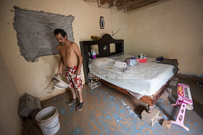 Relatan familias de ejido Santo Niño Aguanaval en Matamoros afectaciones tras intensa lluvia