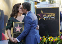 Angélica Vale recibe su estrella en el Paseo de la Fama de Hollywood