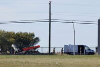 Choque de dos aviones militares deja seis muertos en Dallas, Texas