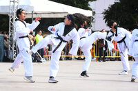 Con poca afluencia se desarrolla desfile de la Revolución en Torreón