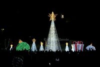 Encendido del pino navideño en Plaza Mayor de Torreón