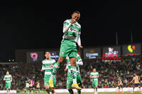 Festejo del gol de Harold, Harold Preciado, Santos Laguna vs Pumas UNAM