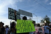 Cientos de mujeres se concentran en la Plaza Mayor de Torreón