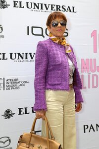 MEX294. CIUDAD DE MÉXICO (MÉXICO), 22/03/2023.- Fotografía de archivo fechada el 8 de mayo de 2018 de la actriz mexicana Rebecca Jones durante una alfombra roja en Ciudad de México (México). La actriz mexicana Rebecca Jones murió este miércoles con 65 años de edad y tras cerca de 40 años de carrera en los que se consolidó por sus papeles en telenovelas, cine y teatro. EFE/ Photoamc / SOLO USO EDITORIAL/ SOLO DISPONIBLE PARA ILUSTRAR LA NOTICIA QUE ACOMPAÑA (CRÉDITO OBLIGATORIO)