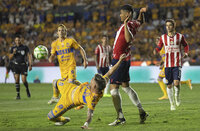 Chivas empata ante Tigres en final de ida del Clausura 2023
