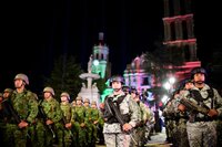 El gobernador Miguel Ángel Riquelme Solís encabezó la ceremonia para conmemorar el 213 aniversario del inicio de la Independencia de México, la que fue la sexta y última de su Administración al frente del estado de Coahuila.