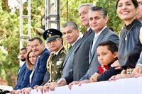 Desfile de la Independencia encabezado por el gobernador Miguel Riquelme