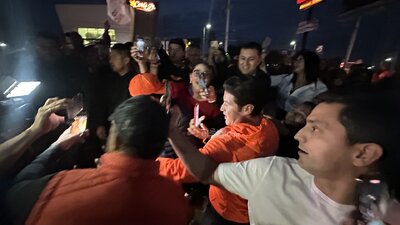 Cientos acuden a inicio de precampaña de Samuel García en Monclova
