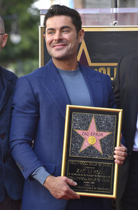 Zac Efron recibe su estrella en el Paseo de la Fama de Hollywood