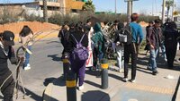 Estudiantes provocan caos vial en bulevar Revolución con bloqueo ante inconformidades