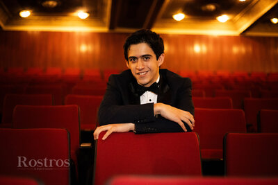 Raúl Salazar, juventud al piano