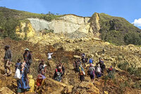 Estiman que avalancha enterró a miles de personas en Papúa Nueva Guinea
