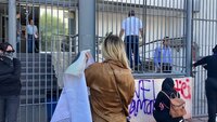 Madre protesta en el Palacio de Justicia de Gómez Palacio