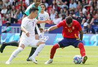 España salva el debut con lo justo frente a Uzbekistán