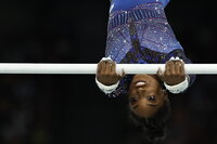 Simone Biles gana segunda medalla de oro en Juegos Olímpicos