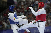 Carlos Sansores va por bronce en Taekwondo en París 2024